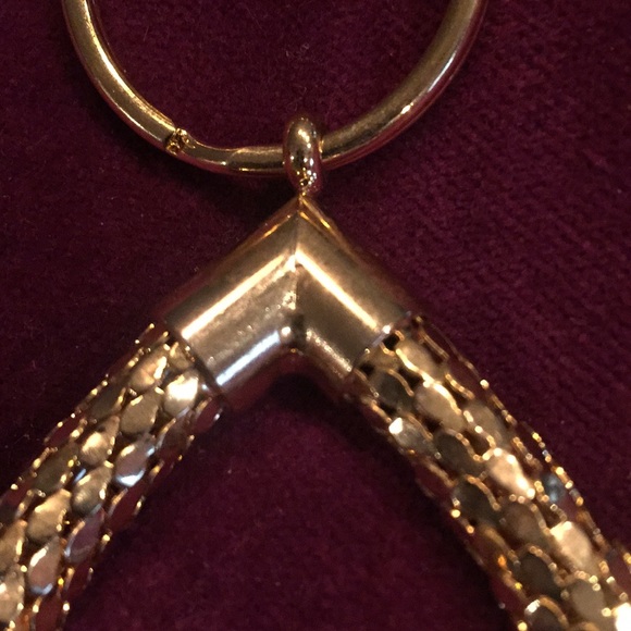 🌹 Vintage Gold Mesh Tear Drop Key Chain - Picture 7 of 9